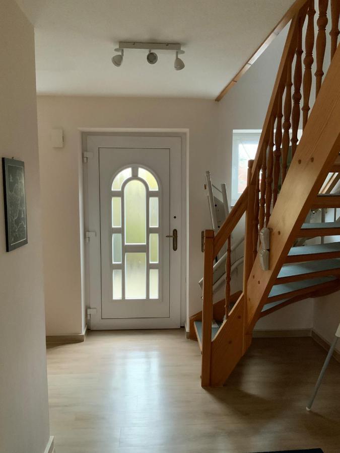 Annu Apartment *